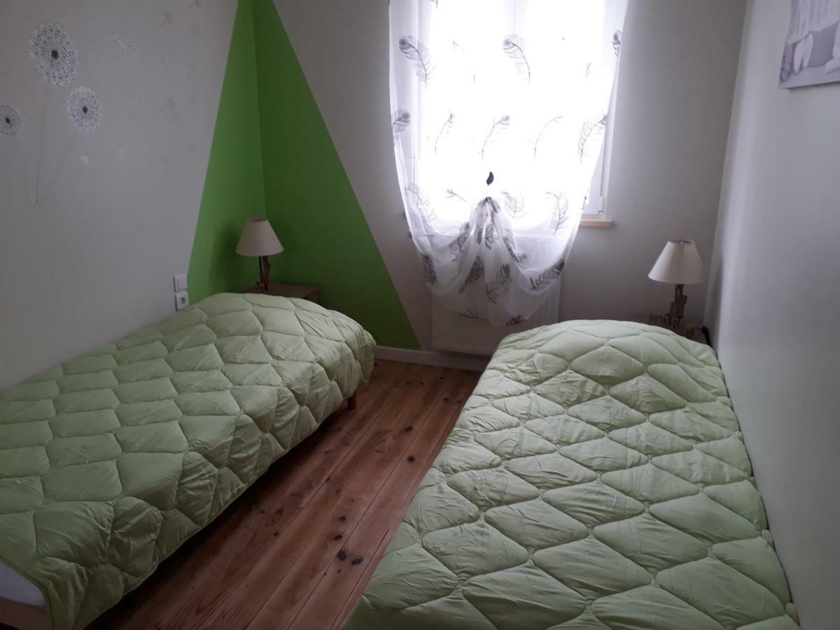 Gite " Le Vieux Noyer" Liesville-sur-Douve エクステリア 写真